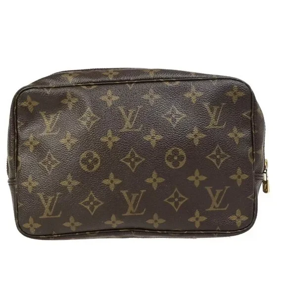 LOUIS VUITTON Trousse Toilette 23 Clutch Hand Bag Monogram Brown